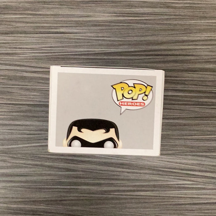 Funko POP! Heroes: DC Universe - Robin (Damaged Box)[A] #02