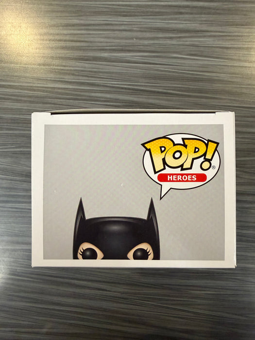 Funko POP! Heroes: Batgirl (2016 NYCC)(Signed/Alicia Silverstone/Beckett)(Damaged Box) #148
