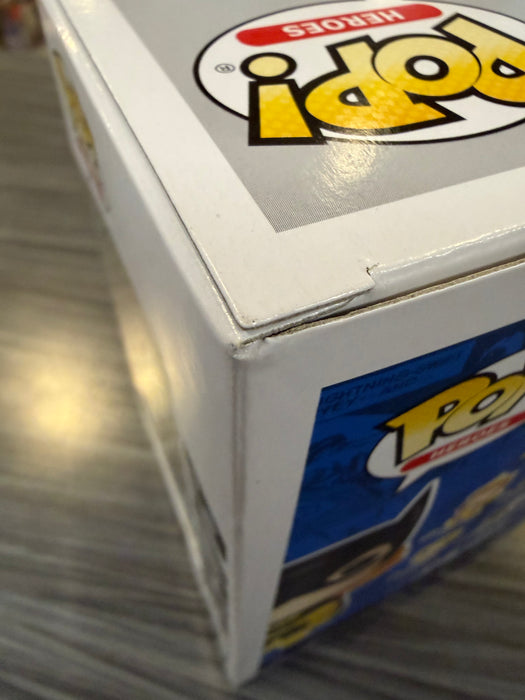 Funko POP! Heroes: Batgirl (2016 NYCC)(Signed/Alicia Silverstone/Beckett)(Damaged Box) #148
