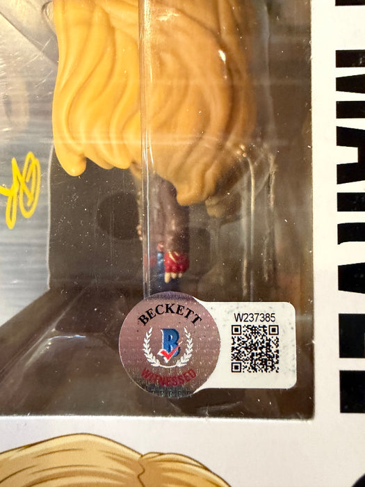 Funko POP! Marvel: Captain Marvel (Hot Topic)(Signed/Brie Larson/Beckett)(Damaged Box) #435