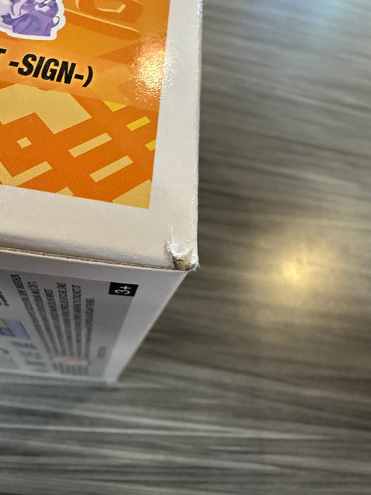 Funko POP! Animation: Dragonball Z - Goku [Ultra Instinct -Sign-] (Snake Exclusive)(2022 Fall Convention)(Damaged Box) #1232