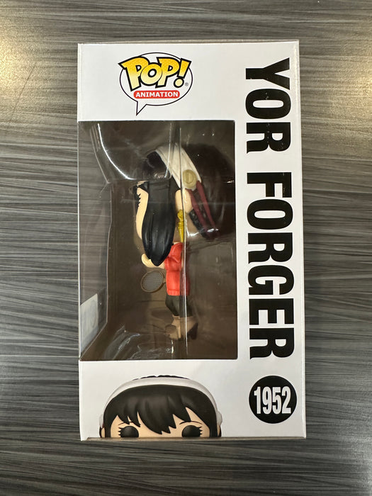 Funko POP! Plus Animation: Spy X Family - Yor Forger (Funko Sticker/ Pre-Release Chalice)(CHASE)(Damaged Box) #1952