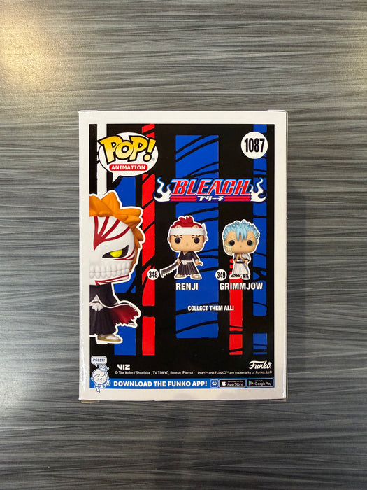 Funko POP! Bleach: Ichigo (CHASE)(AAA Exclusive)(Damaged Box) #1087