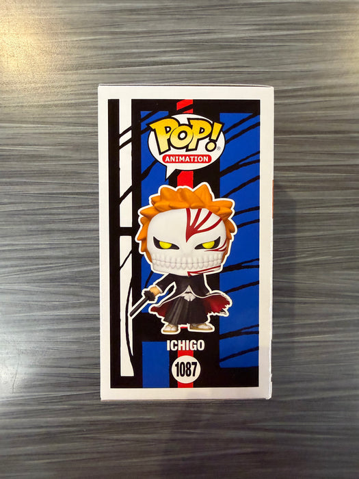 Funko POP! Bleach: Ichigo (CHASE)(AAA Exclusive)(Damaged Box) #1087