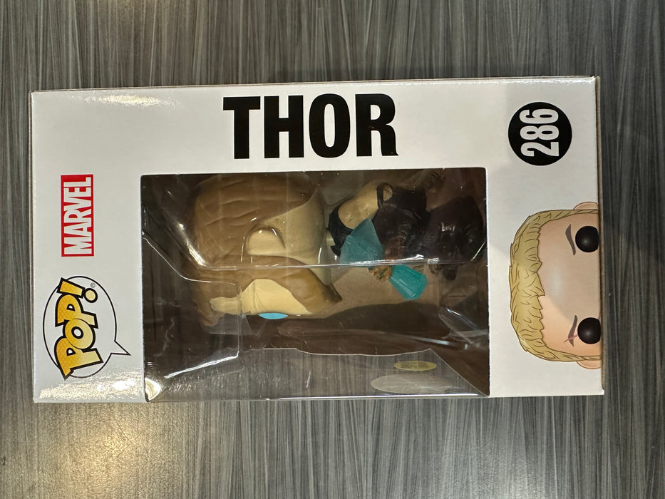 Funko POP! Marvel: Avengers Infinity War - Thor (GiTD)(Asia Exclusive)(Damaged Box)[D] #286