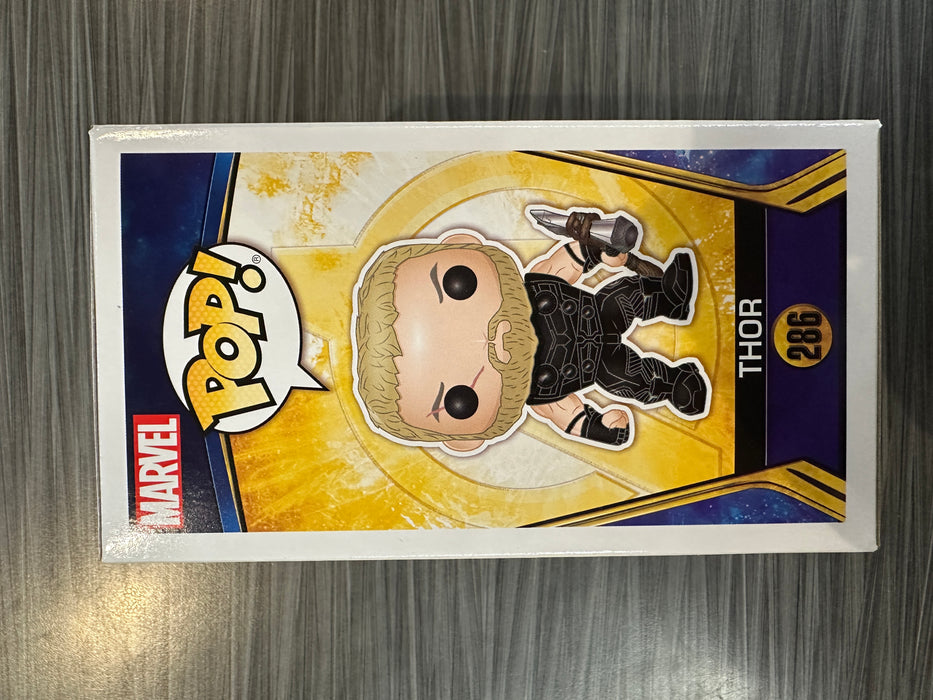 Funko POP! Marvel: Avengers Infinity War - Thor (GiTD)(Asia Exclusive)(Damaged Box)[D] #286