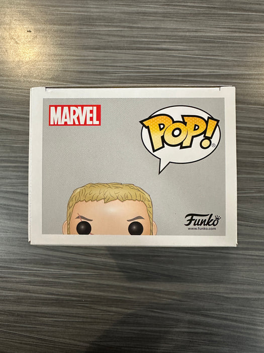 Funko POP! Marvel: Avengers Infinity War - Thor (GiTD)(Asia Exclusive)(Damaged Box)[D] #286