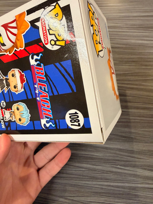 Funko POP! Bleach: Ichigo (CHASE)(AAA Exclusive)(Damaged Box)[A] #1087