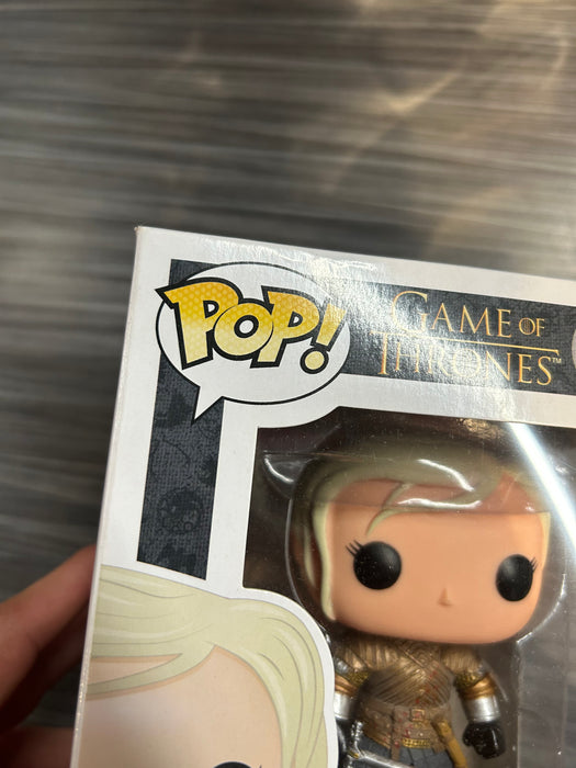 Funko POP! Game of Thrones: Brienne of Tarth (Hot Topic)(Damaged Box) #13