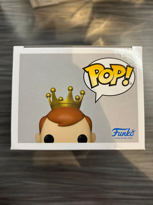 Funko POP! Camp Fundays: Freddy Funko As Waldo (2023 Camp Fundays)(850 PCS)(Damaged Box) #SE