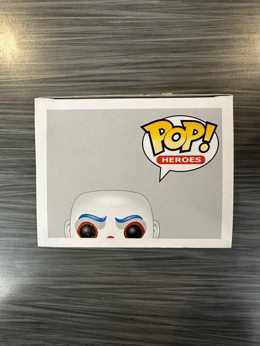 Funko POP! Heroes: The Dark Knight Trilogy - The Joker (Bank Robber)(Damaged Box*) #37