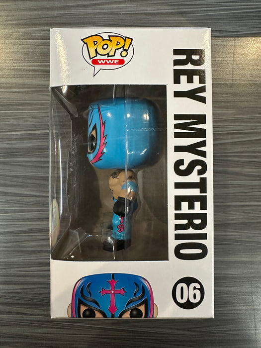 Funko POP! WWE: Rey Mysterio (7-11)(Damaged Box)[B] #06