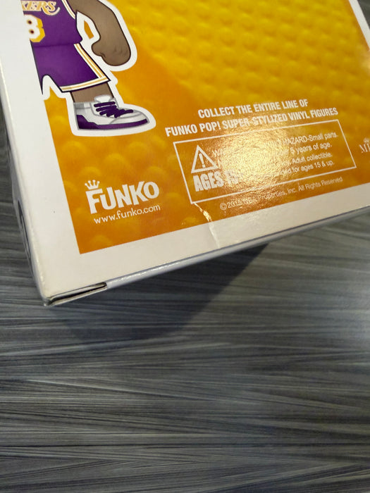 Funko POP! Sports: NBA - Kobe Bryant [Purple Jersey #8](Damaged Box) #24