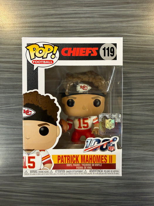 Funko POP! Football: Chiefs - Patrick Mahomes II [White Jersey](Fanatics Missing Sticker) #119