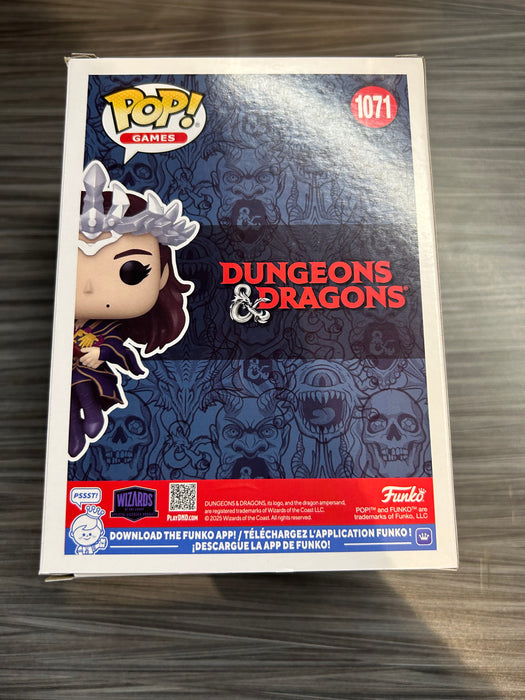 Funko POP! Games: Dungeons & Dragons - Iggwilv Tahsa with Demonomicon (2000 Pcs)(Funko Sticker/2025 Wondercon)(Damaged Box) #1071