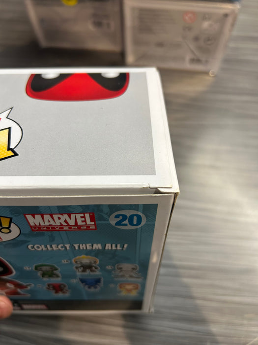 Funko POP! Marvel: Deadpool (Fugitive Toys)(Damaged Box)[A] #20