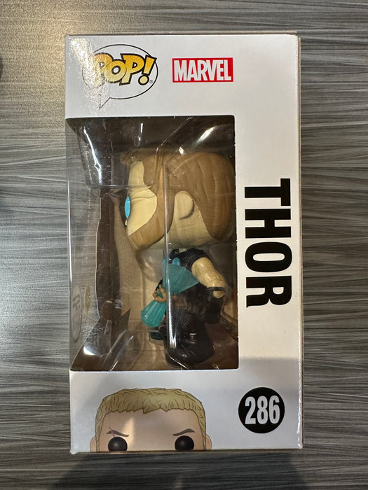 Funko POP! Marvel: Avengers Infinity War - Thor (GiTD)(SF Limited Edition)(Damaged Box) #286