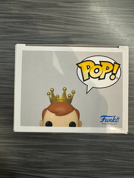 Funko POP! Camp Fundays: Freddy Funko As Vision (2023 Camp Fundays)(GiTD)(500 PCS)(Damaged Box) #SE