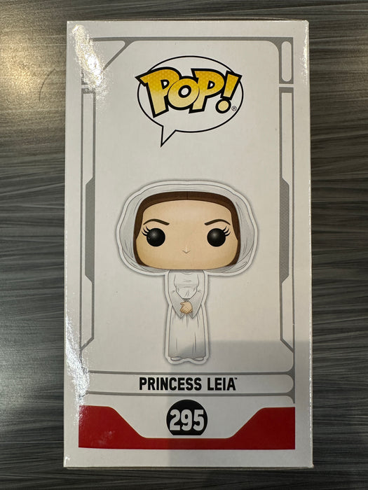 Funko POP! Star Wars: Princess Leia (2019 Star Wars Celebration 2500 PCS)(Damaged Box) #295