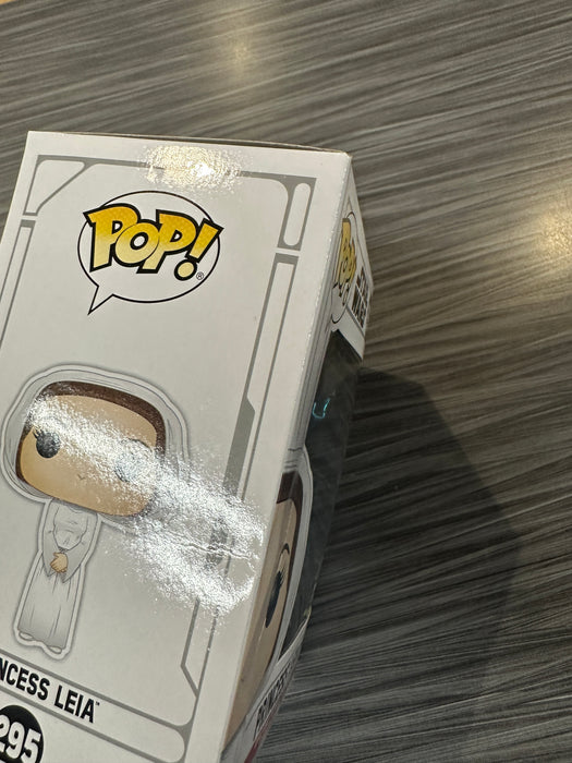 Funko POP! Star Wars: Princess Leia (2019 Star Wars Celebration 2500 PCS)(Damaged Box) #295