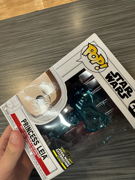 Funko POP! Star Wars: Princess Leia (2019 Star Wars Celebration 2500 PCS)(Damaged Box) #295