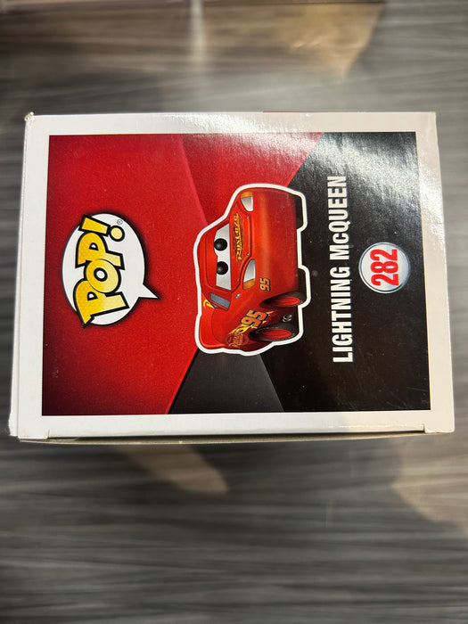 Funko POP! Disney Pixar: Cars 3 - Lightning McQueen (Target)(Chrome)(Damaged Box) #282