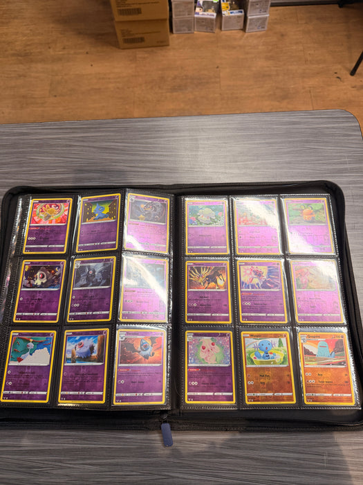 Pokemon TCG Sword & Shield Vivid Voltage Master Set