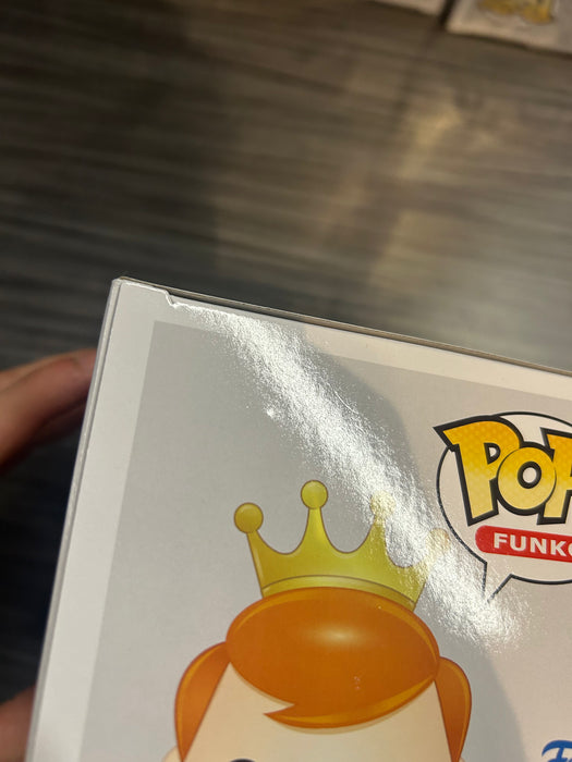 Funko POP! Freddy Funko As The Mandalorian (2022 Blacklight Battle)(4000 PCS)(Damaged Box) #SE