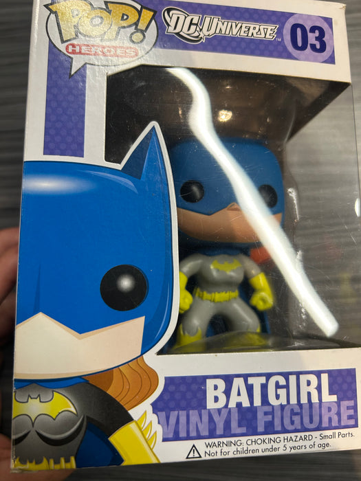 Funko POP! Heroes: DC Uinverse: Batgirl (Damaged Box) #03
