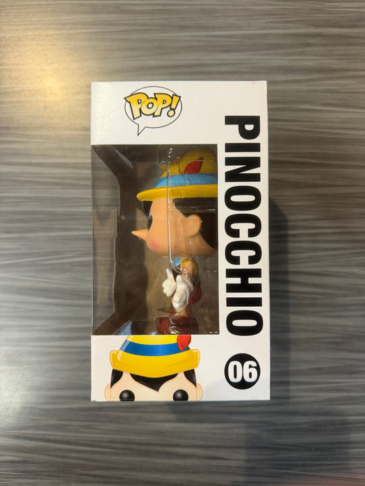 Funko POP! Disney Store: Pinocchio (Damaged Box*)[B] #06