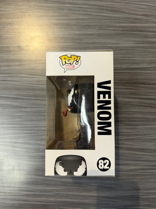 Funko POP! Marvel: Venom (Exclusive)(Damaged Box*) #82