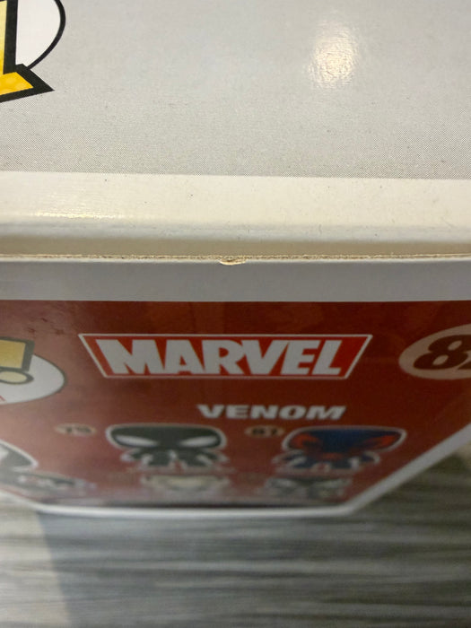 Funko POP! Marvel: Venom (Exclusive)(Damaged Box*) #82