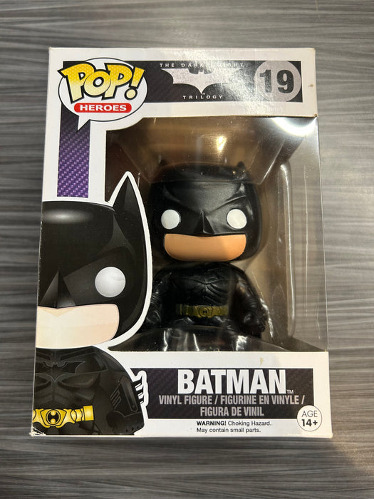 Funko POP! Heroes: The Dark Knight Trilogy - Batman (Damaged Box)[A] #19