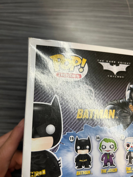 Funko POP! Heroes: The Dark Knight Trilogy - Batman (Damaged Box)[A] #19