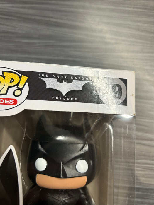 Funko POP! Heroes: The Dark Knight Trilogy - Batman (Damaged Box)[A] #19