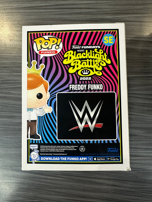 Funko POP! Freddy Funko As "Macho Man" Randy Savage (2022 Blacklight Battle)(2000 PCS)(Damaged Box) [A] #SE