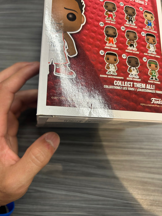 Funko POP! Basketball: Toronto Raptors - DeMar DeRozan (Exclusive)(Damaged Box) #36