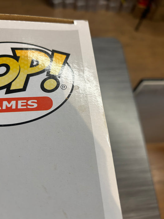 Funko POP! Games: Pokemon - Charizard [10 Inch] (Target)(Damaged Box) #851
