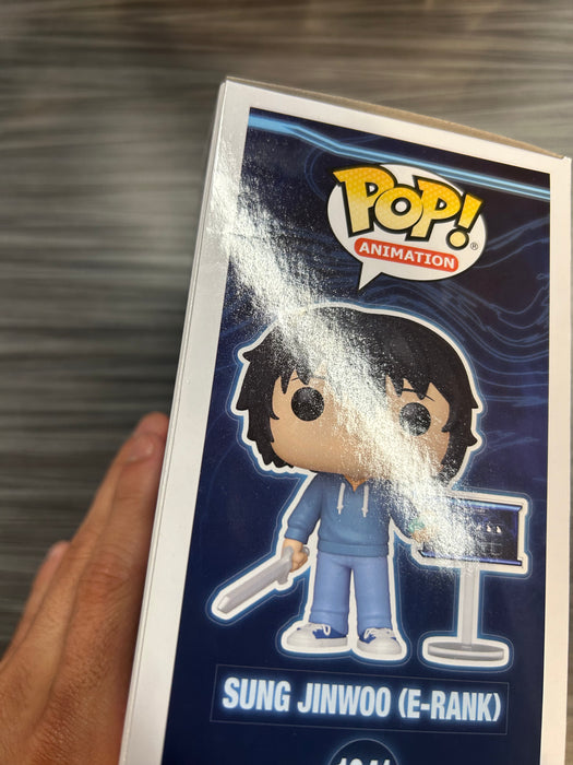 Funko POP! Animation: Solo Leveling - Sung Jinwoo [E-Rank] (2025 Anime Expo)(Damaged Box) #1941