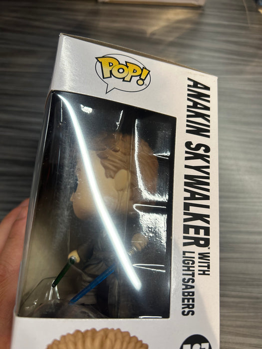 Funko POP! Star Wars : Anakin Skywalker [With Lightsabers](2022 Fall Convention)(Damaged Box) #567