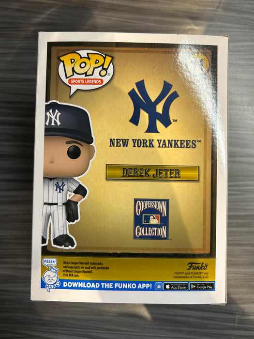 Funko POP! Sports Legends: NY - Derek Jeter (Funko)(CHASE)(Damaged Box) #11