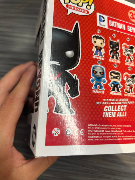 Funko POP! Heroes: DC Super Heroes - Batman Beyond(Damaged Box*) #33