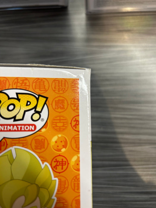 Funko POP! Animation: DragonBall Z - Super Saiyan Goku (First Appearance)(GiTD)(Go! Sticker)(Damaged Box*) #860