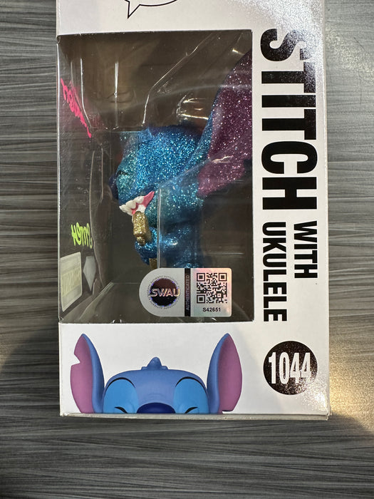Funko POP! Disney: Lilo & Stitch - Stitch With Ukulele (Diamond)(Entertainment Earth)(Damaged Box)(Signed/Chris Sanders/SWAU) #1044