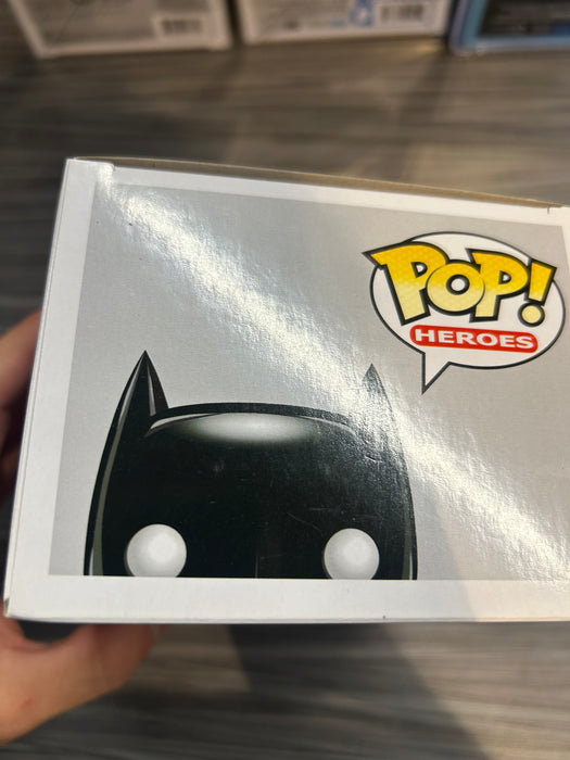 Funko POP! Heroes: DC Universe - Batman [Metallic][Blue Box](CHASE)(Damaged Box) #01
