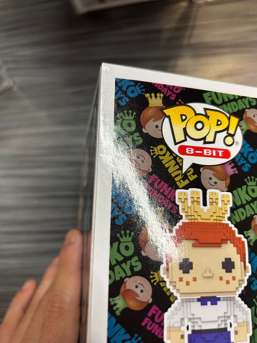 Funko POP! 8-BIT: Freddy Funko (GiTD)(2018 SDCC)(500 PCS)(Blue)(Damaged Box)[A] #SE